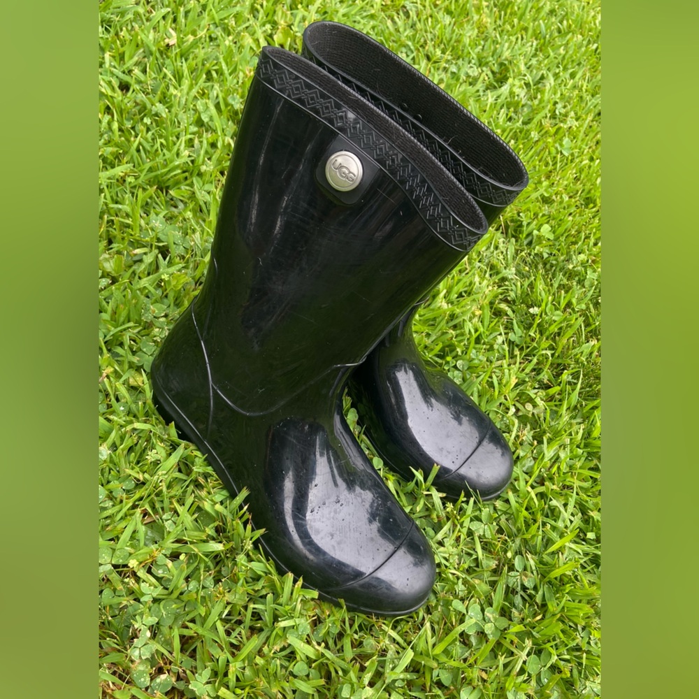 UGG SIENNA WOMEN SHORT RAIN Boots BLACK US 8